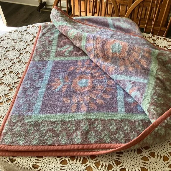 Vintage Biederlack Reversible Blanket Throw Cottage Vibe Pinks & Blues Florals - Picture 6 of 11